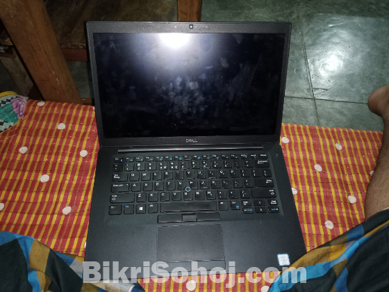Dell latitude 7490 Ram 8/256 core i5 8Gen.